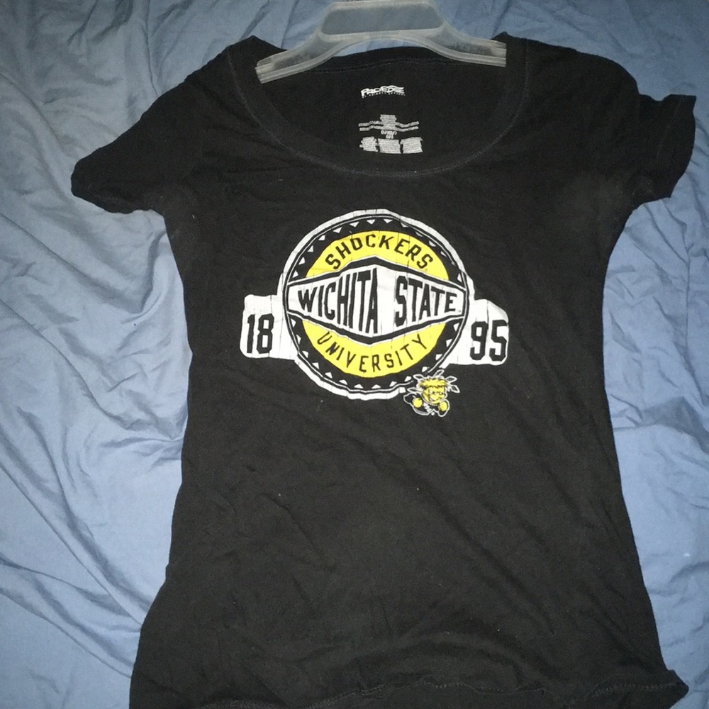 Shocker’s Wichita state shockers shirts